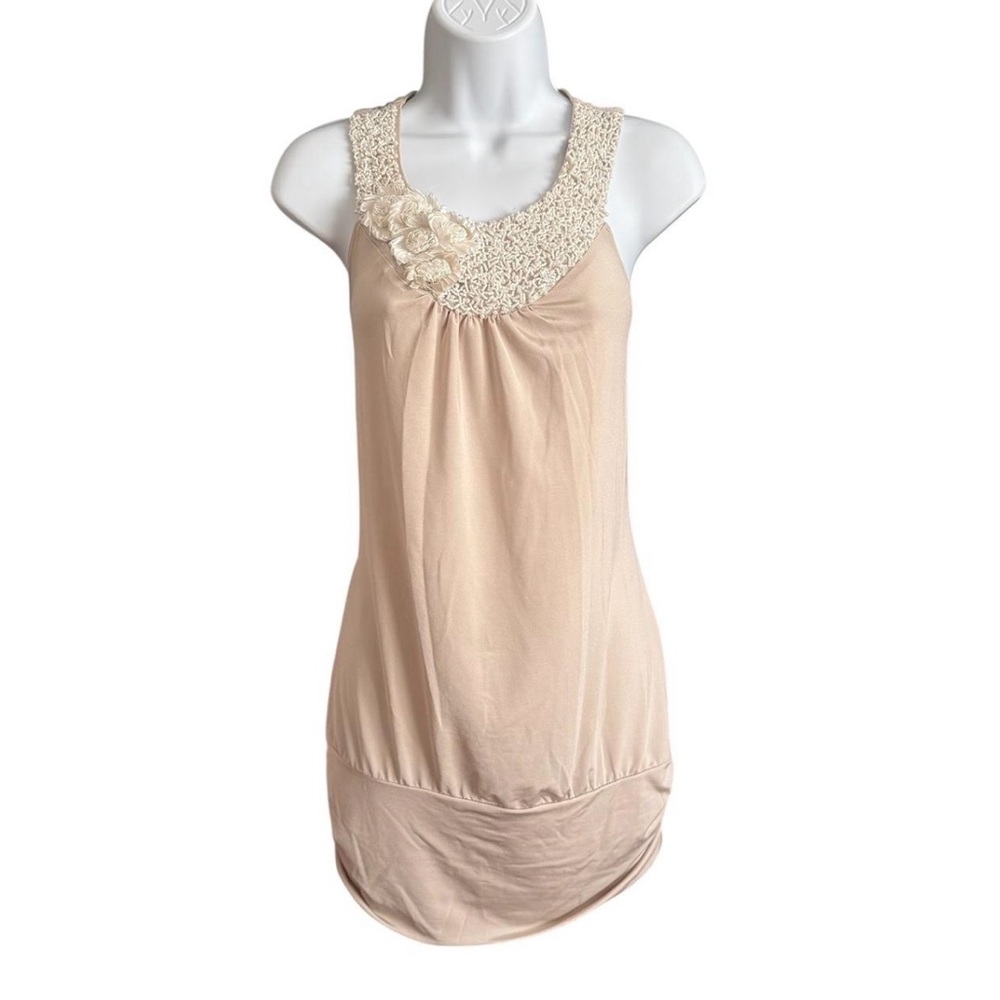 Cream Crochet Trim Sleeveless Tunic with Floral Applique